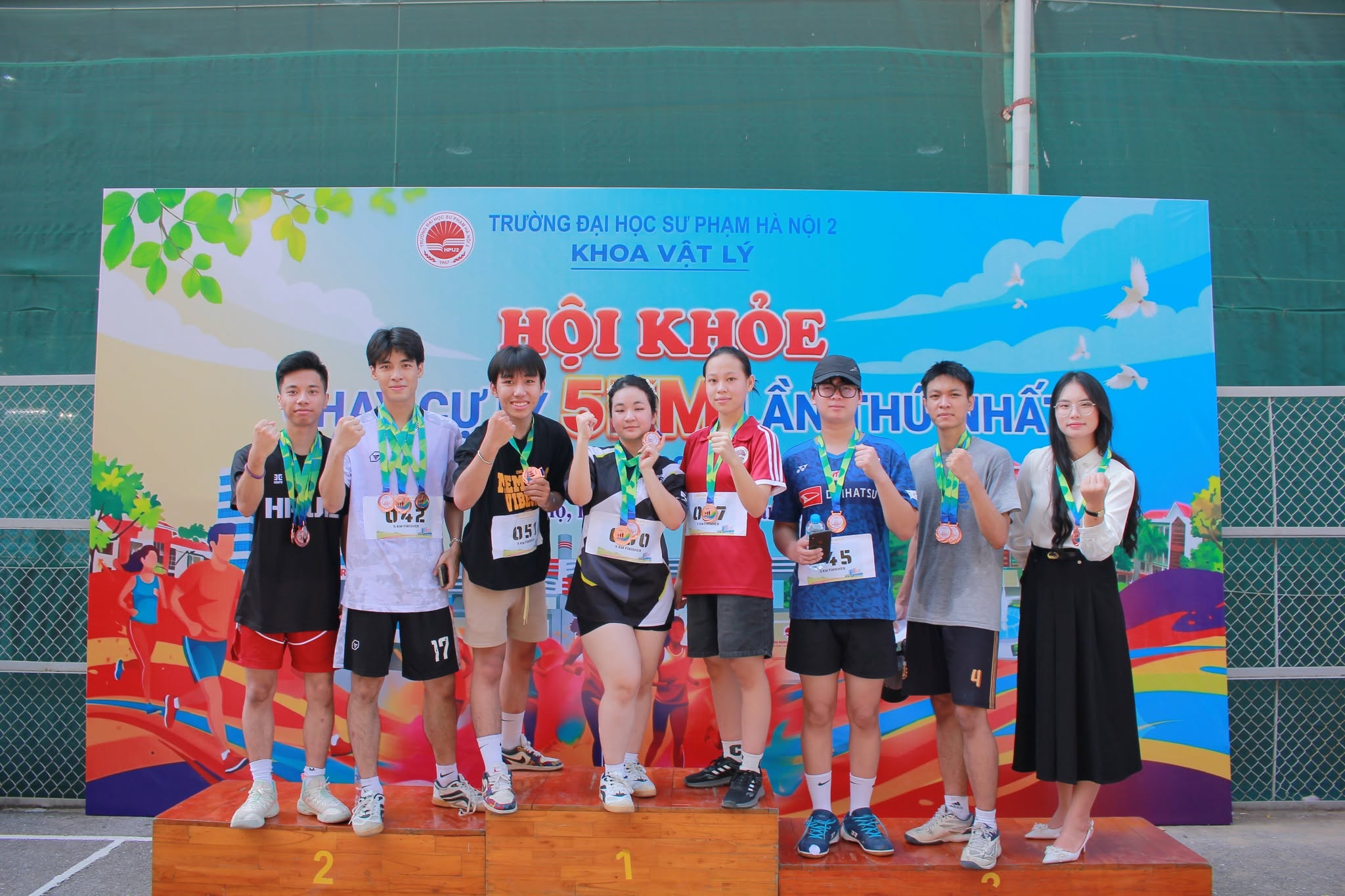 GIẢI CHẠY CỰ LY DÀI LẦN THỨ NHẤT – HỘI KHỎE KHOA VẬT LÝ NĂM HỌC 2026–2027